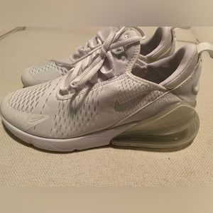 Nike Air max 270, White, Youth size 7, Women size 9